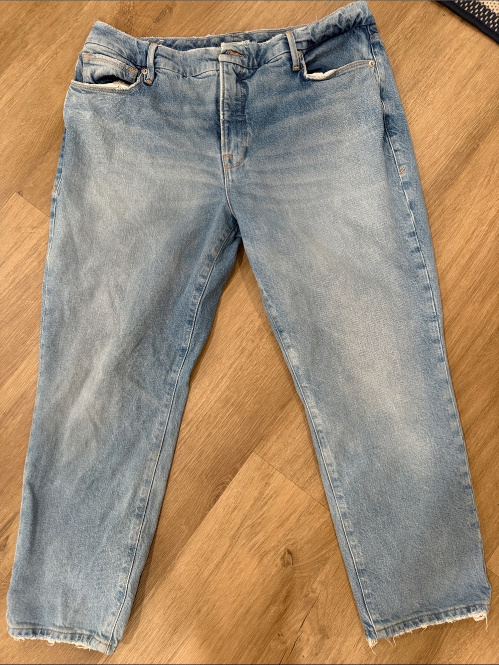 Good American Light Wash Relaxed Fit Women's Jeans